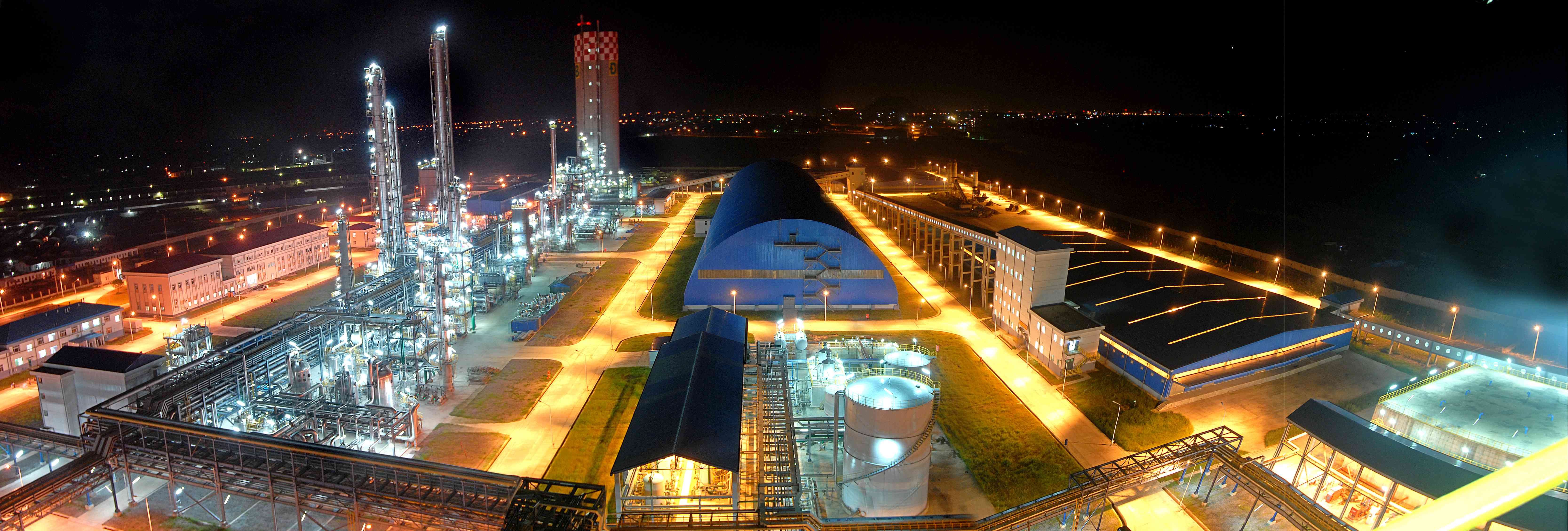 Night view of the installation of Nanning Ping Fertilizer Plant